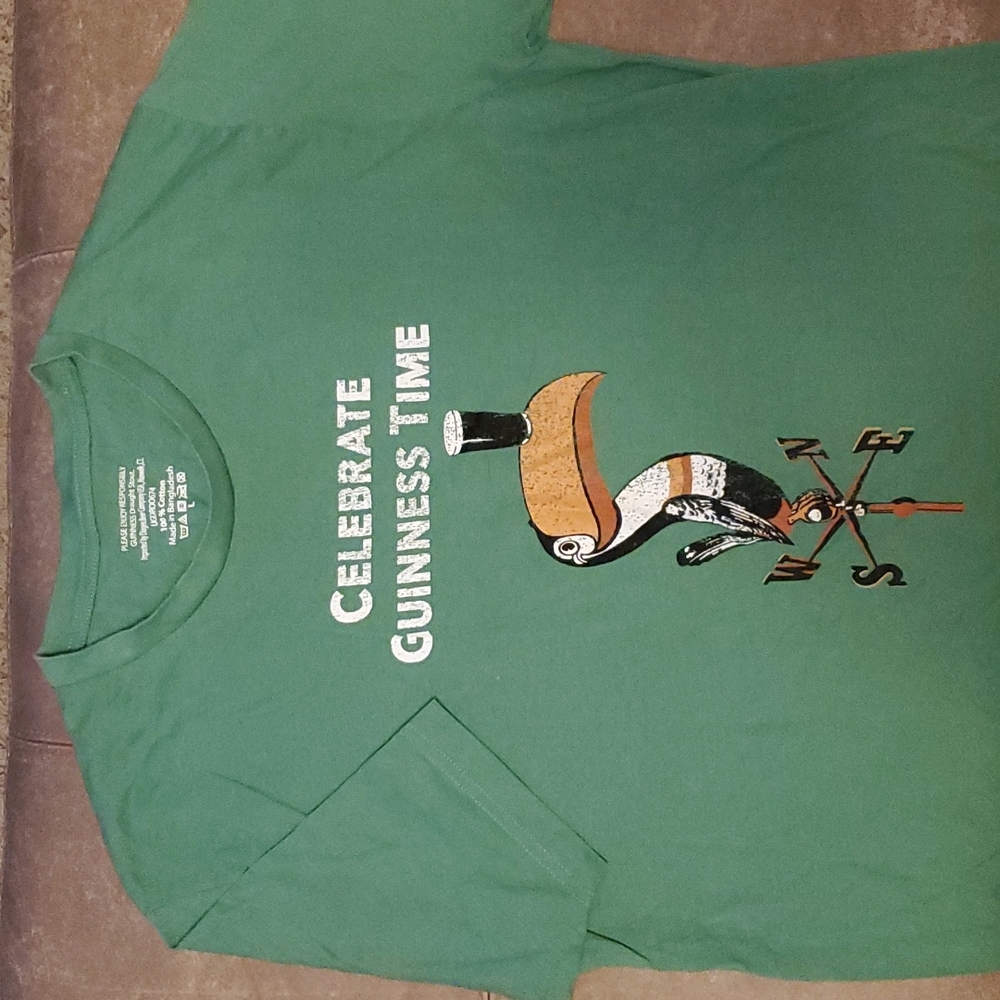 Green large unisex Guinness beer tshirt